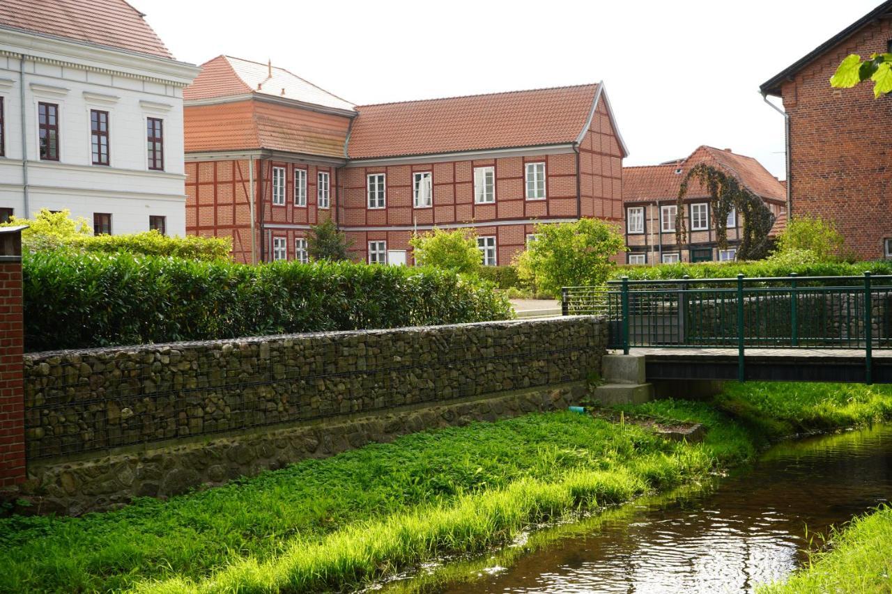 Ferienwohnungen Hafenblick Boizenburg Bagian luar foto